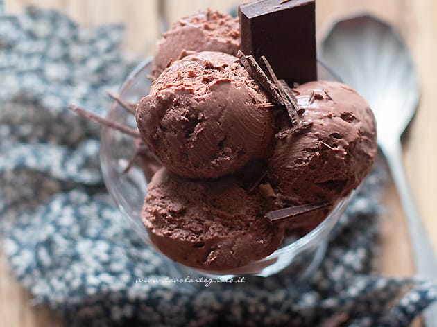 Gelato Al Cioccolato, Cremoso E Squisito! (Ricetta Veloce, Senza Gelatiera)