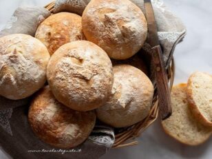 Panini Fatti In Casa: La Ricetta Passo Passo Come Fare I Panini