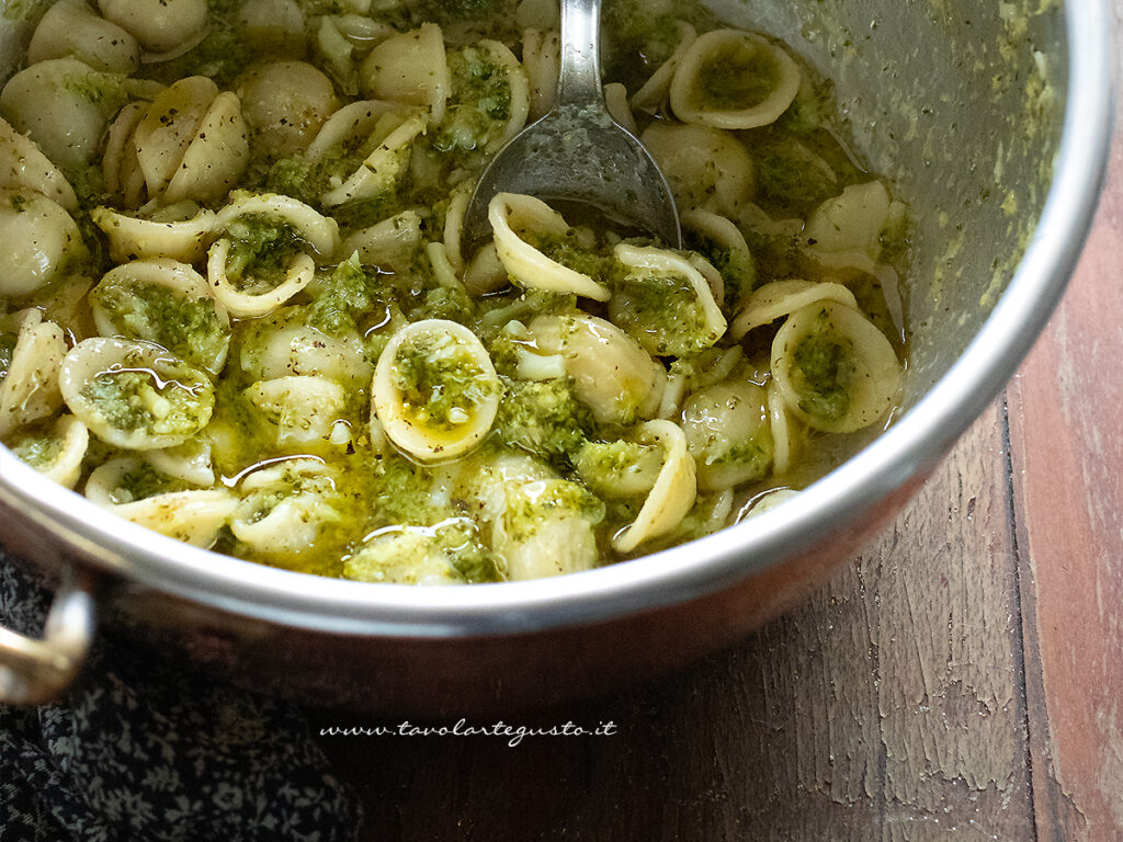 pasta e broccoli (ricetta pasta con broccoli)