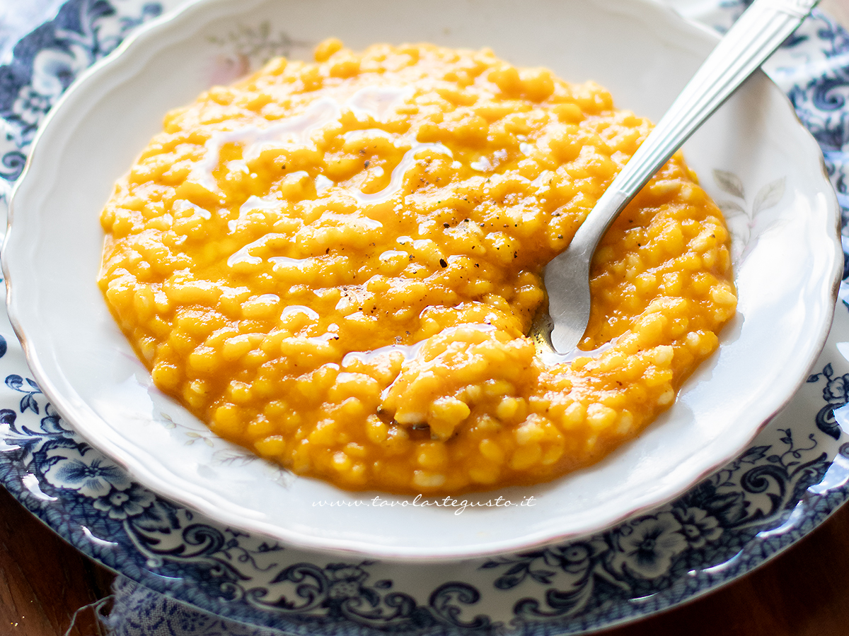 Risotto alle carote (cremoso, sano e delizioso)